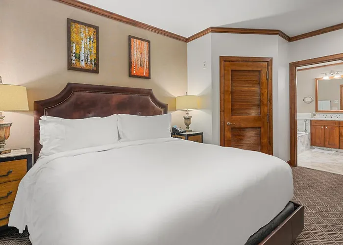 The Ritz-Carlton Club, Two-Bedroom Residence Float 3, Ski-In & Ski-Out Resort In Aspen Highlands